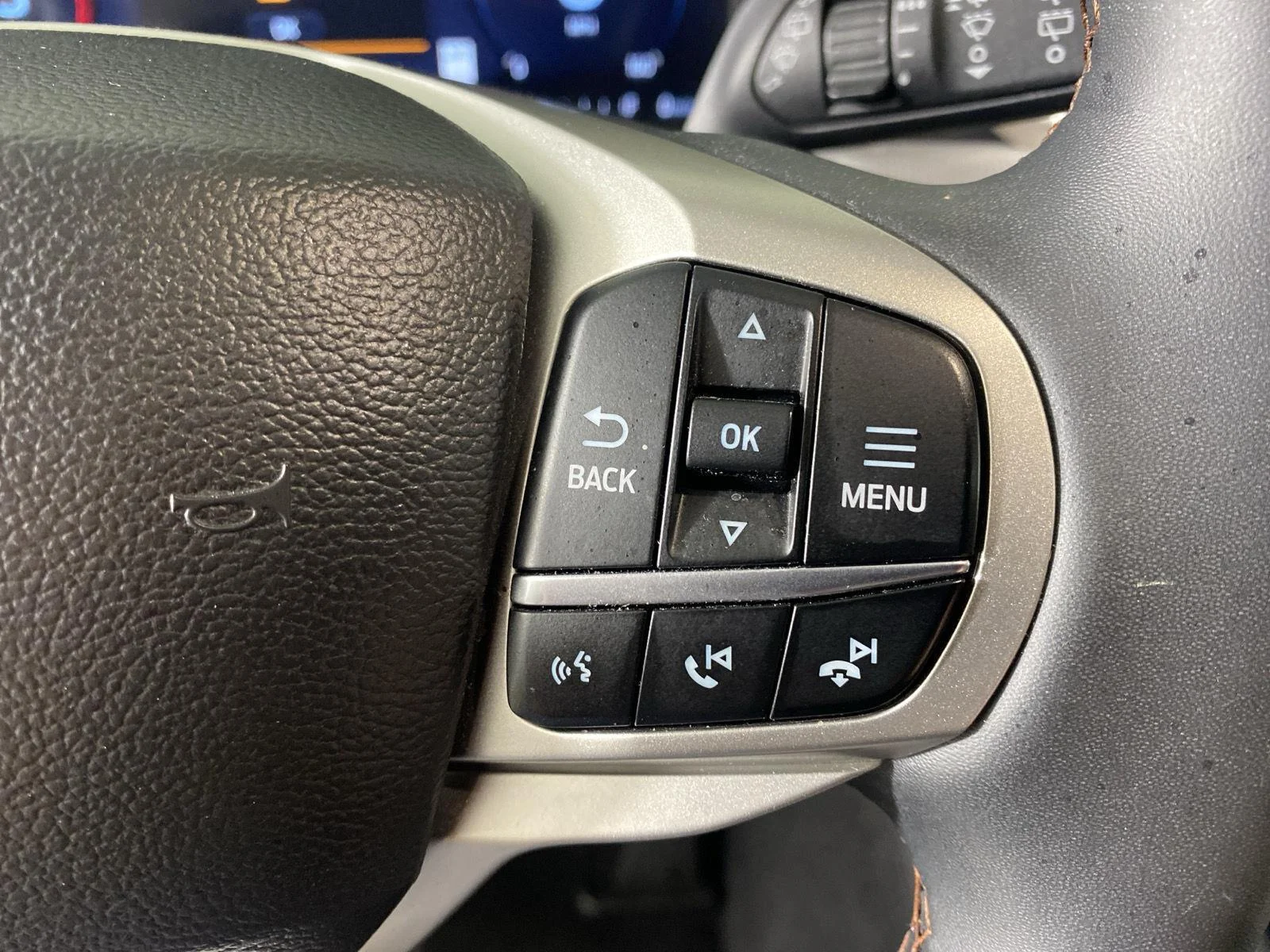 Used 2025 Carbonized Gray Ford Active image 15