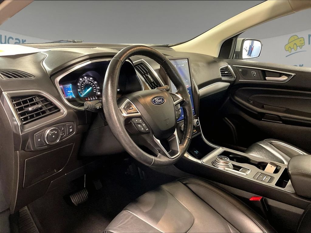 Used 2021 Silver Ford Titanium image 8