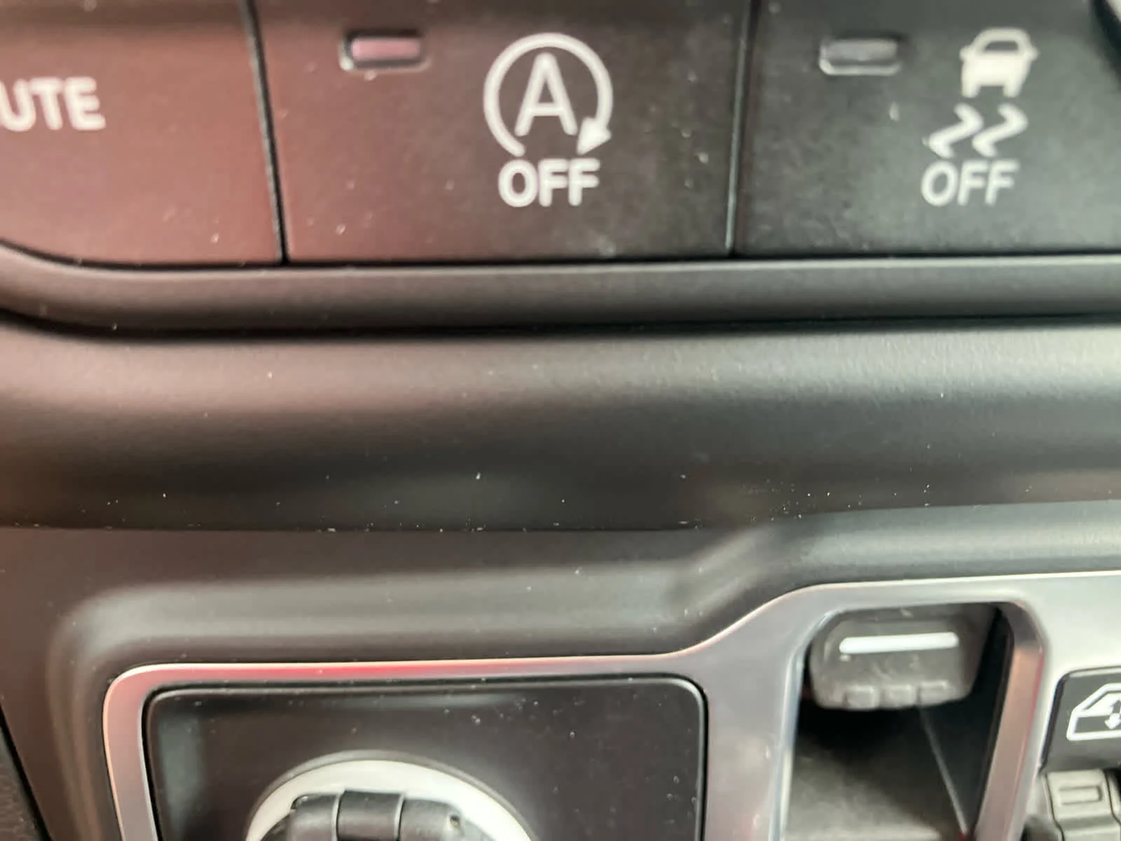 Used 2023 Bright White Clearcoat Jeep Sport S image 29