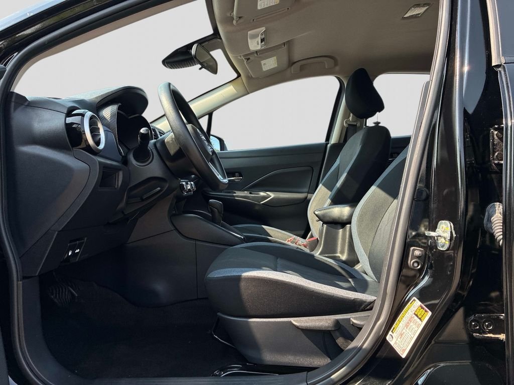 Used 2024 Black Nissan 1.6 SV image 22