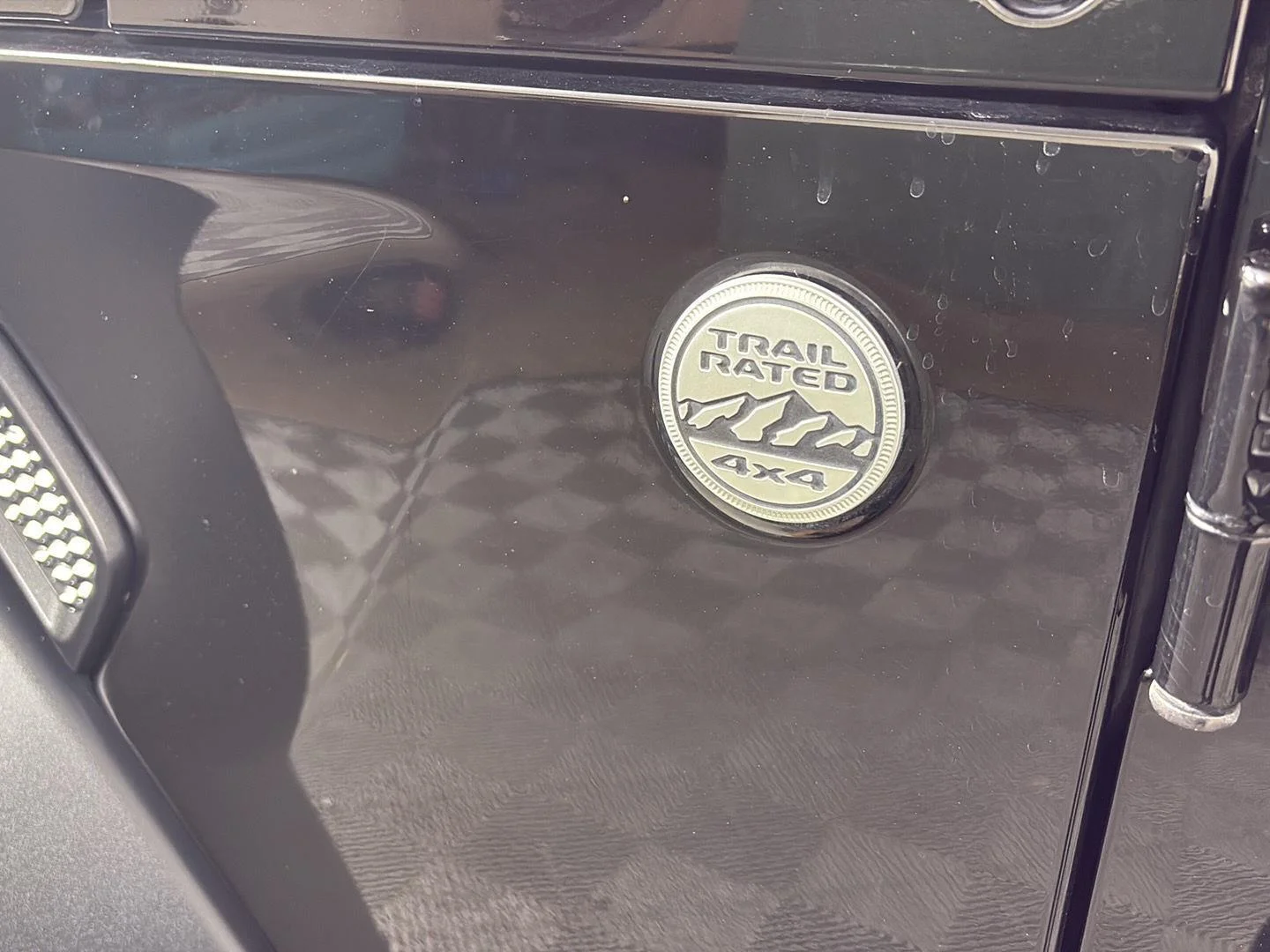Used 2020 Black Clearcoat Jeep Sport S image 10