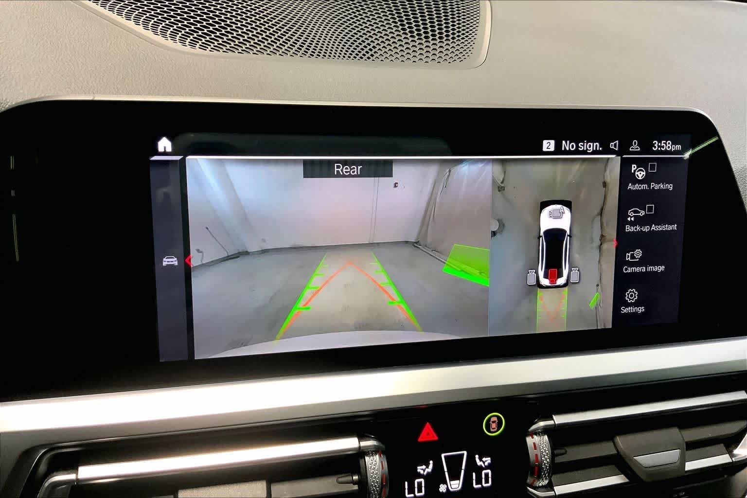 Used 2021 Alpine White BMW Competition image 26