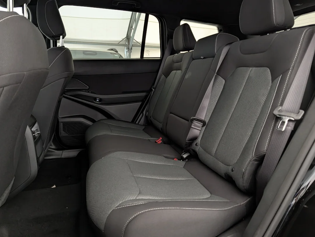 New 2026 Black Jeep Laredo - - 4x4 - 1.6L Turbo Hybrid - Uconnect 5 w/ 12.3 Screen & More! image 27