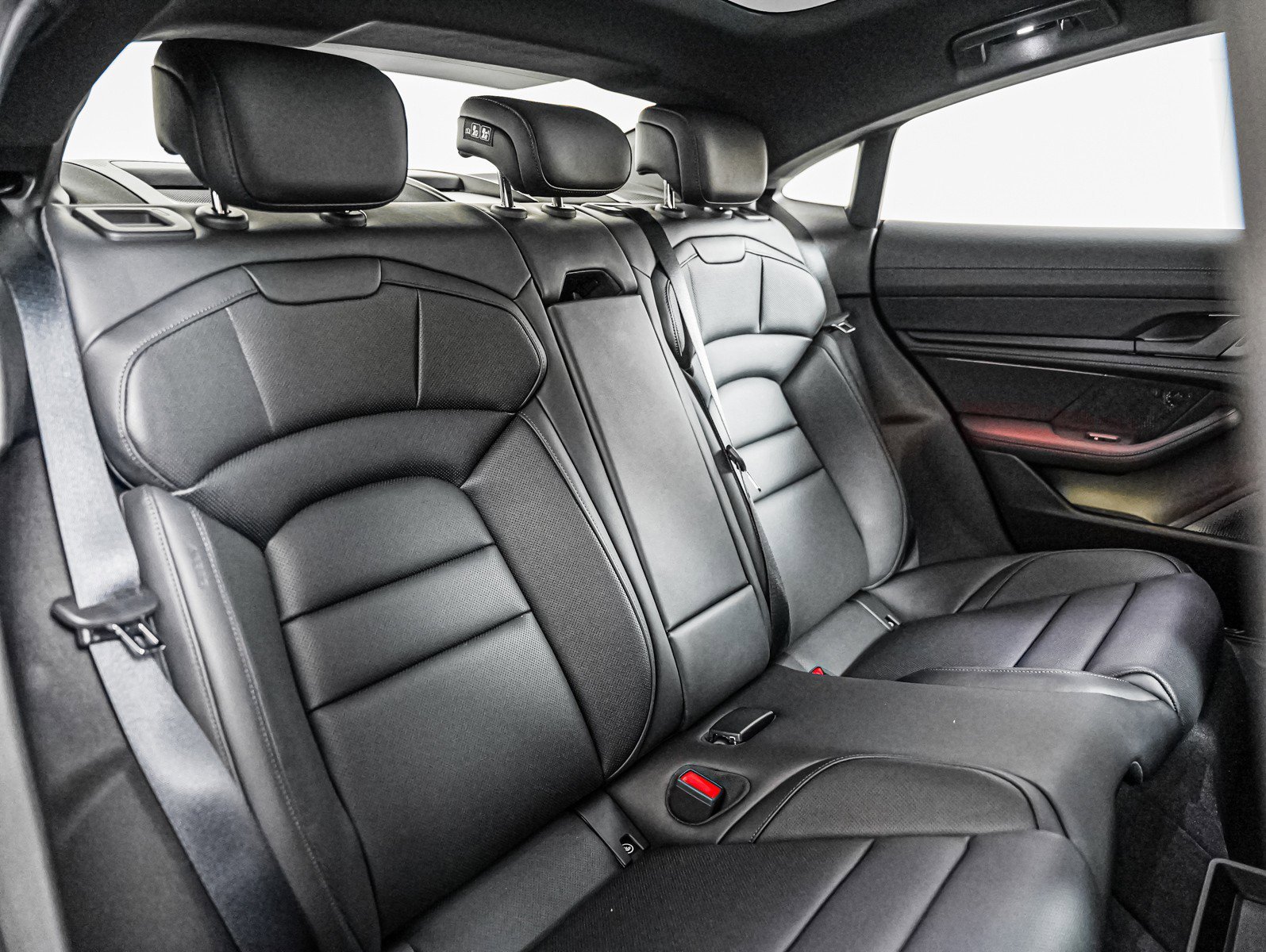 New 2026 JET BLACK Porsche Black Edition image 6