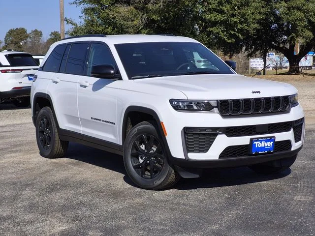 New 2026 Bright White Clearcoat Jeep Altitude image 2