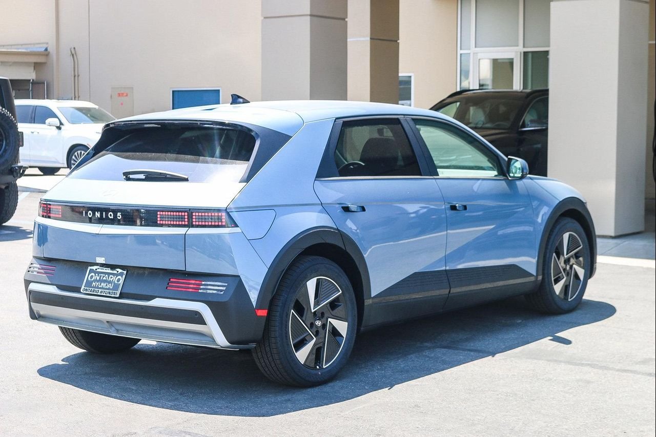 New 2026 Blue Hyundai SEL image 8