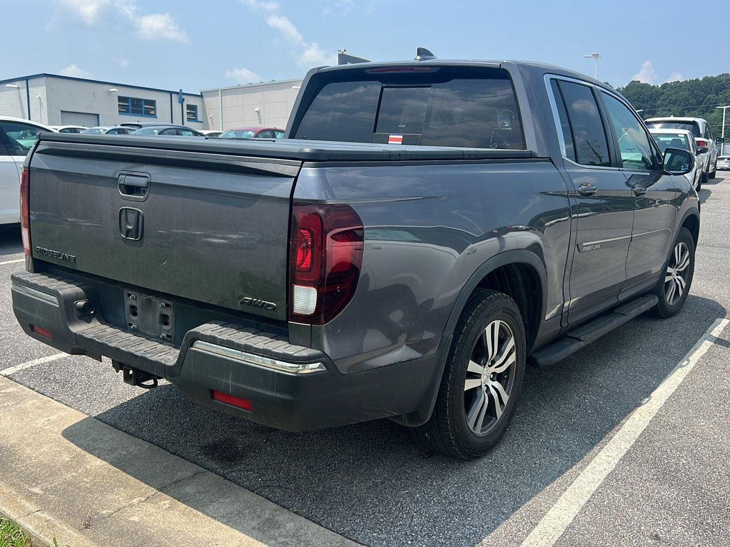 Used 2019 Modern Steel Metallic Honda RTL image 5