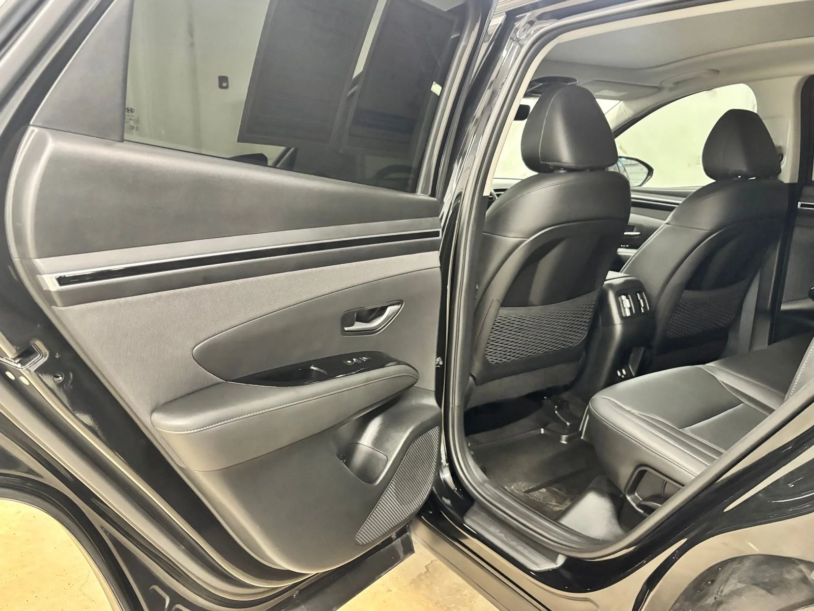 Used 2023 Black Hyundai Limited image 18