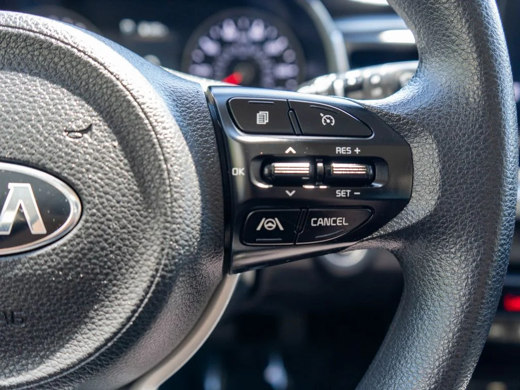 Used 2021 Blue Kia S image 18