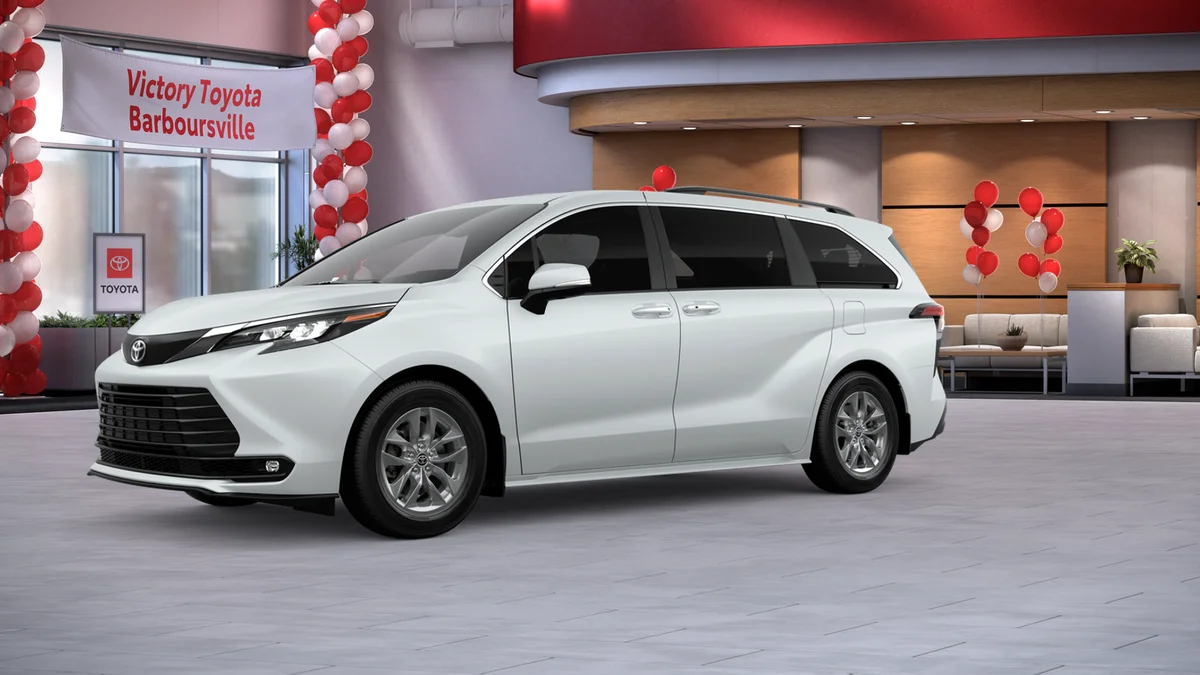 New 2026 Wind Chill Pearl Toyota XLE image 40