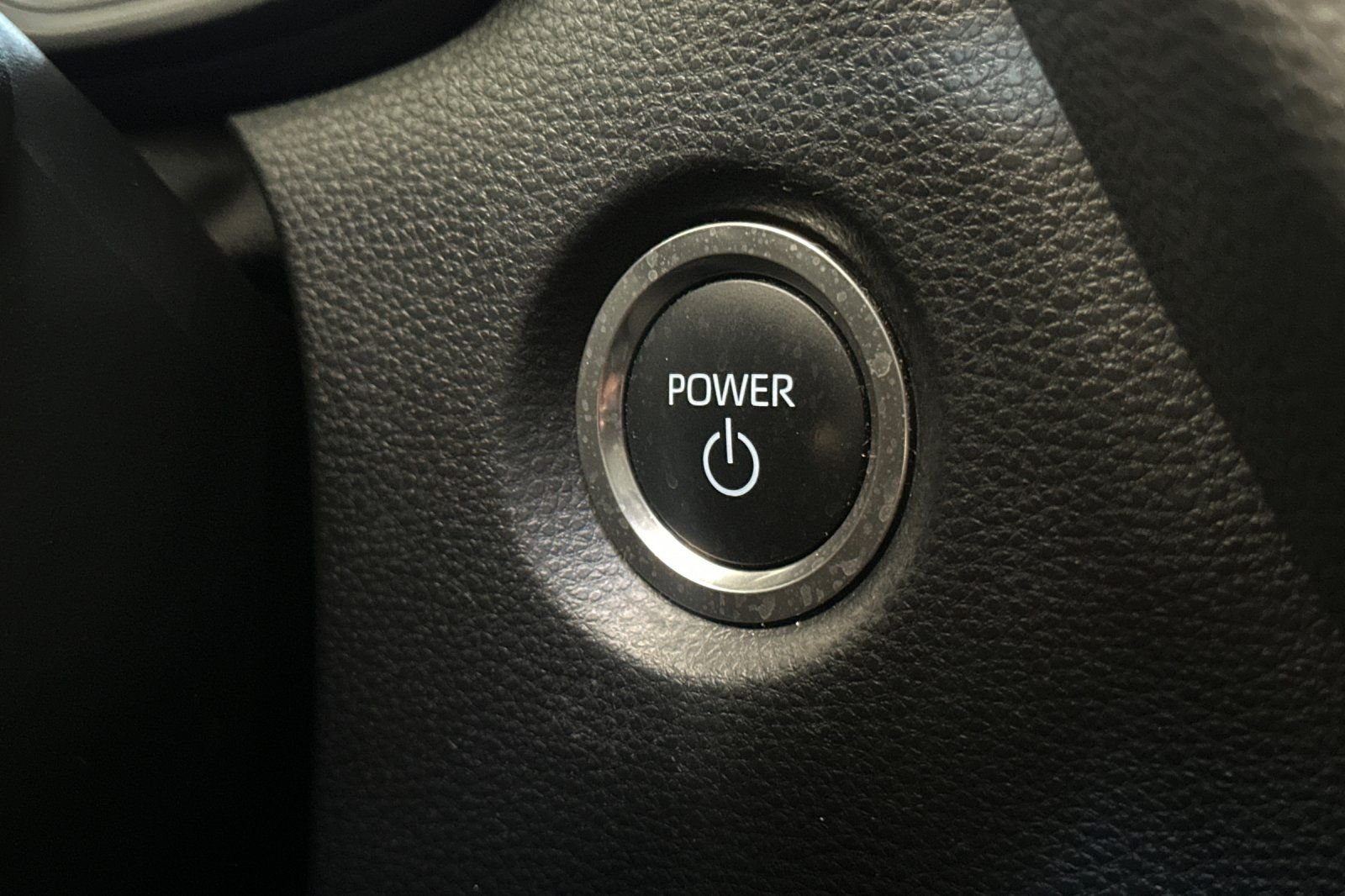 Used 2024  Toyota LE image 22