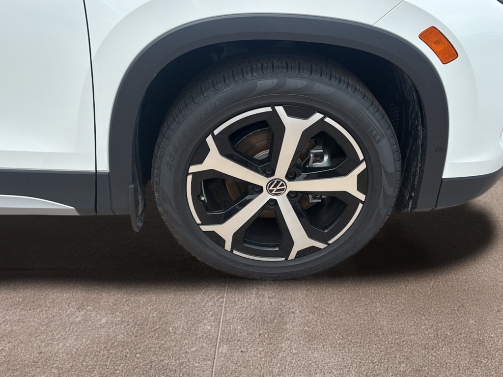 New 2026 White/off-white Volkswagen 2.0T SE image 9