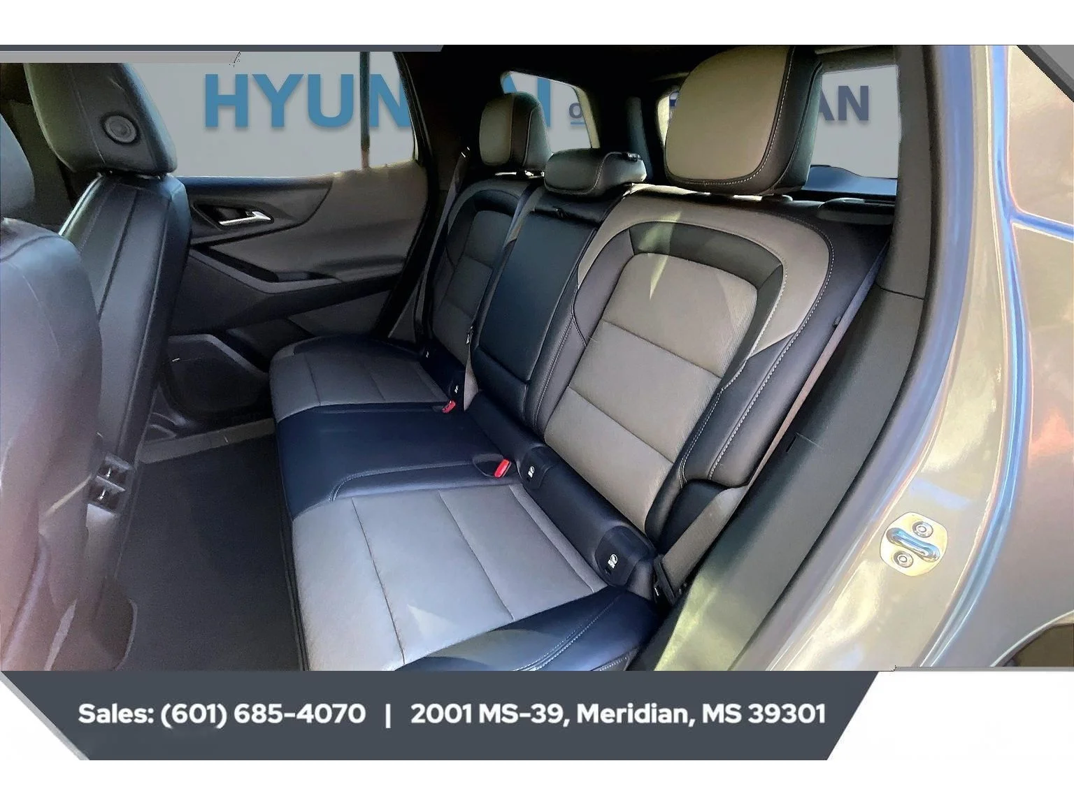 Used 2026 STERLING GRAY METALLIC Chevrolet FWD LT image 19