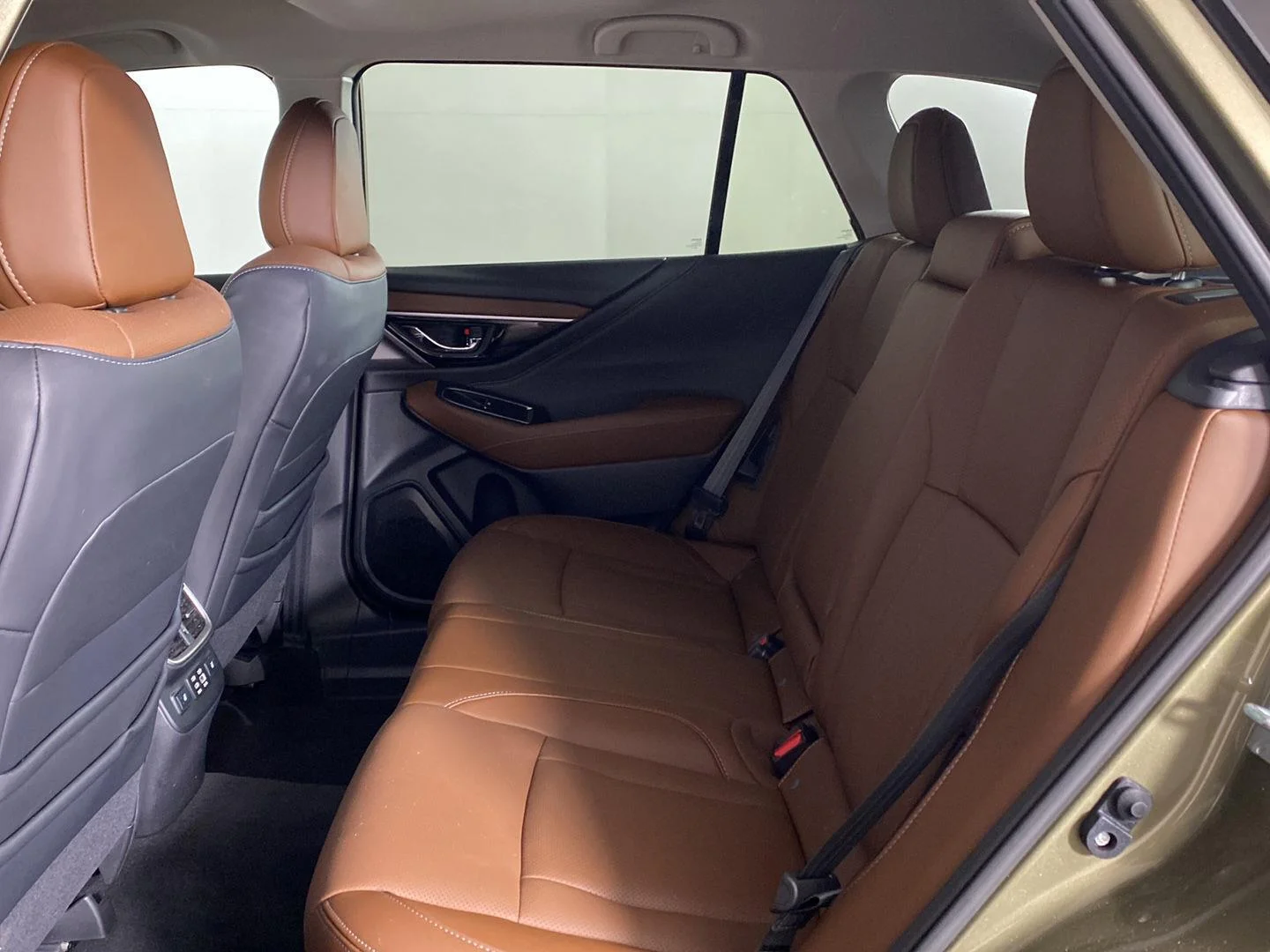 Used 2024 Autumn Green Metallic Subaru Touring image 15