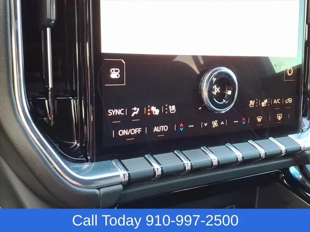 Used 2025 Onyx Black GMC Elevation image 25