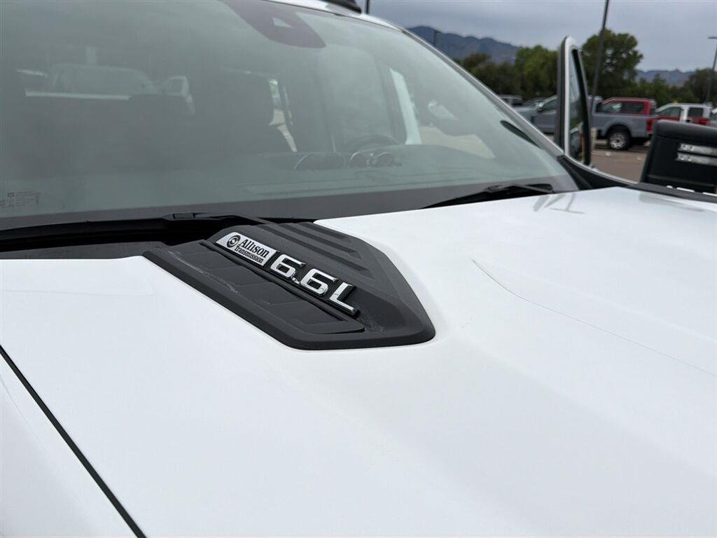 Used 2024 Summit White Chevrolet Work Truck image 10