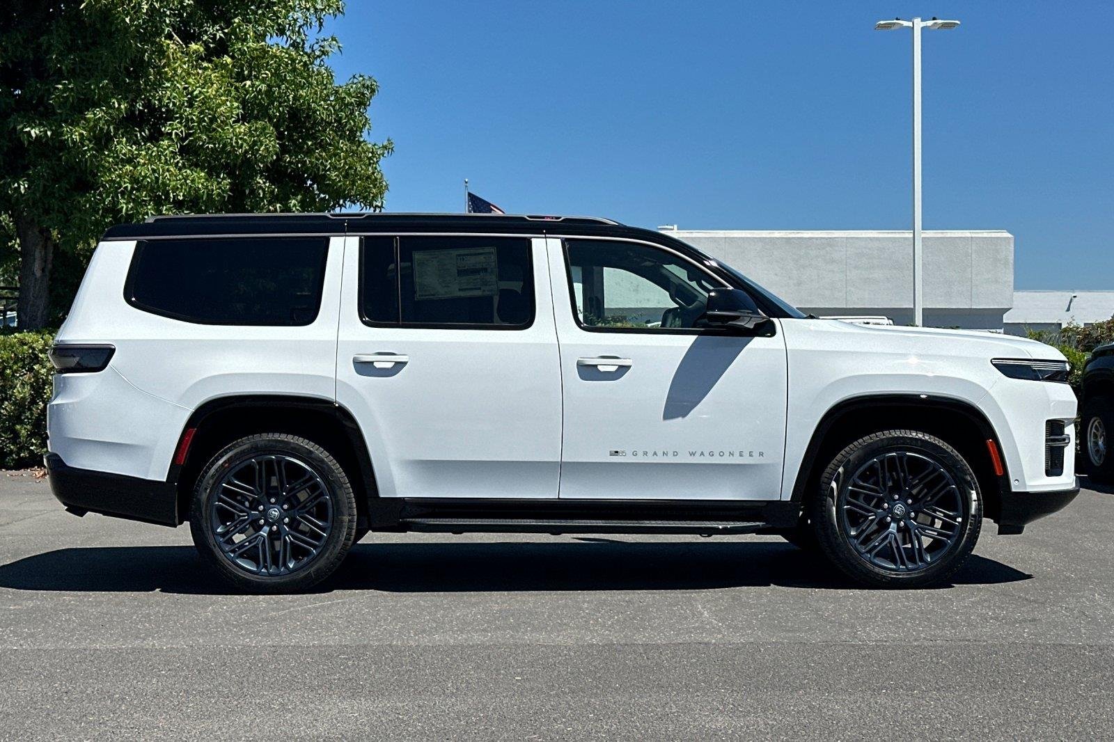 New 2026 Bright White Clearcoat Jeep 85th Anniversary image 3