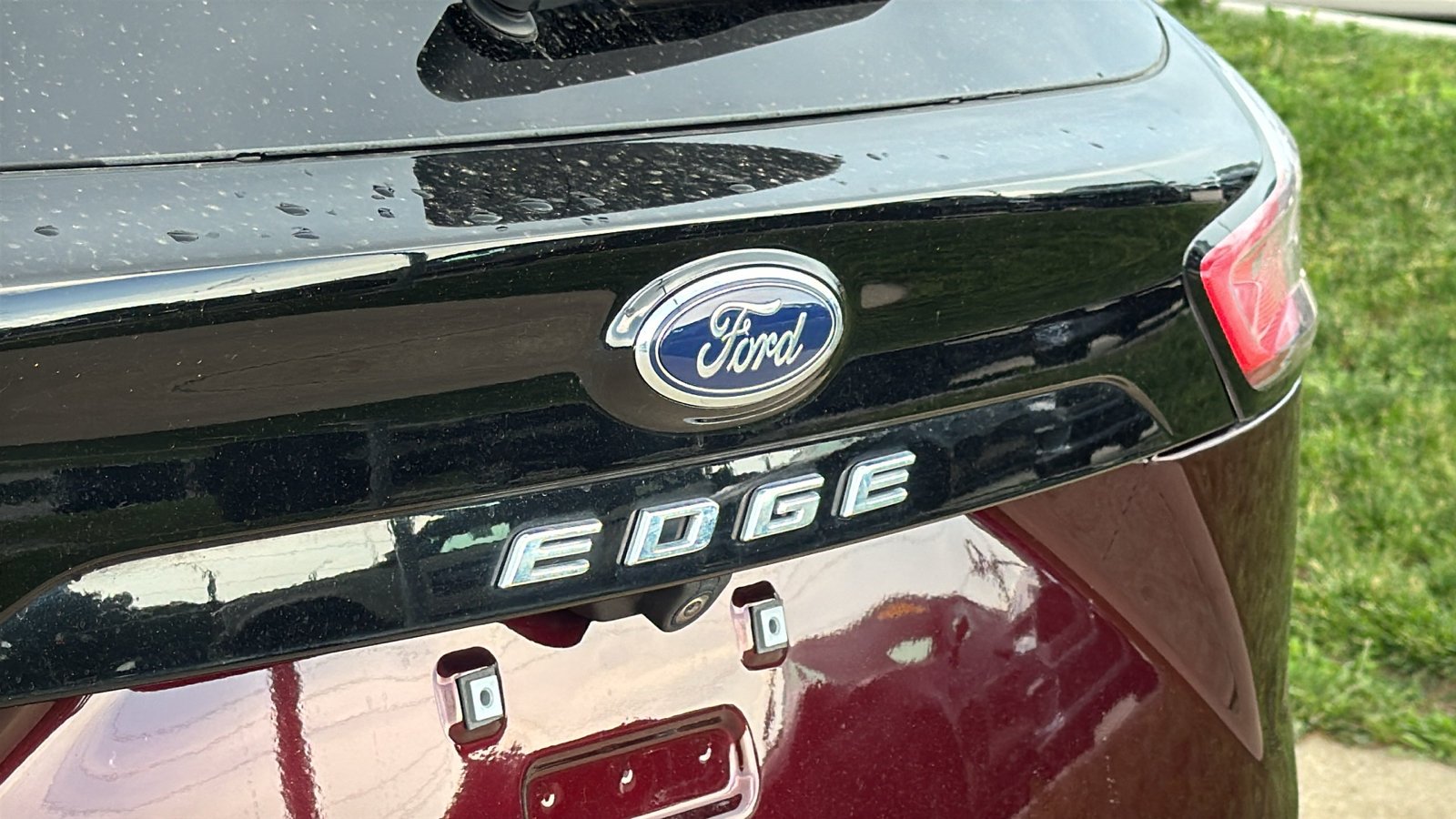 Used 2023 Red Ford SEL image 10