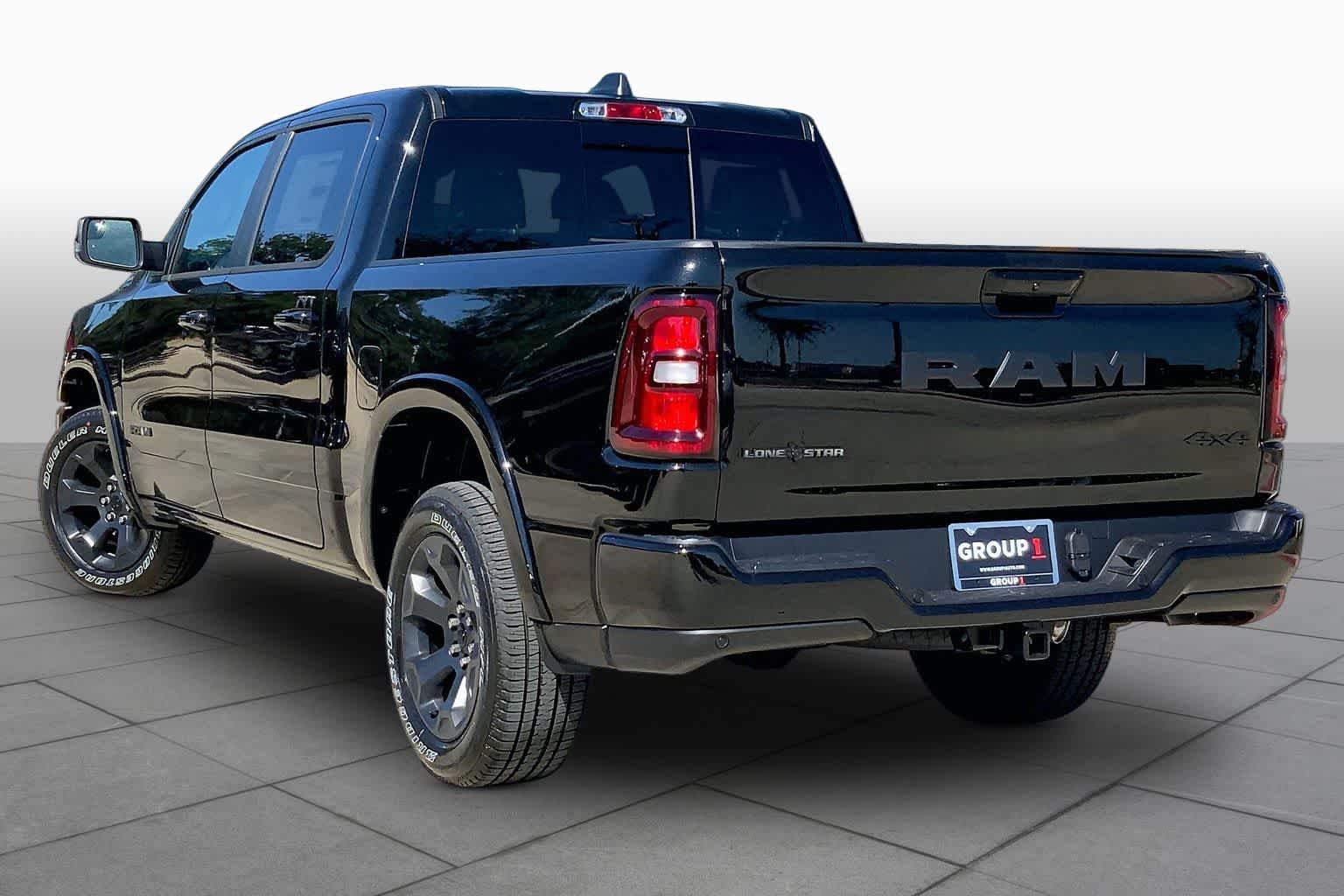 New 2026 Diamond Black Crystal Pearl-Coat Exterior Paint RAM Lone Star image 12