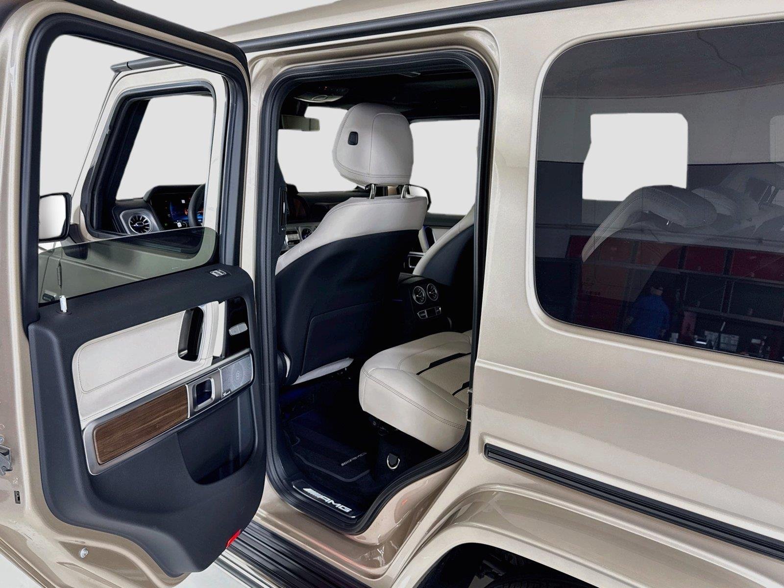 Used 2026 MANUFAKTUR Desert Silver Metallic Mercedes-Benz AMG® G 63 | AMG® Cross Spoke Wheels | Performance Pkg image 25