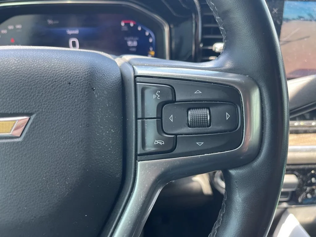 Used 2024 Sterling Gray Metallic Chevrolet LT image 17