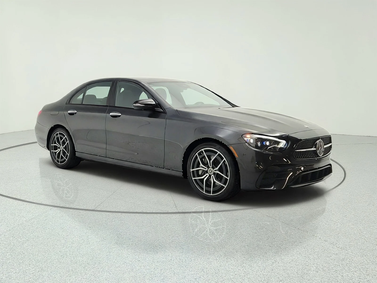 Used 2021 Graphite Grey Metallic Mercedes-Benz E 350 RWD Sedan image 3