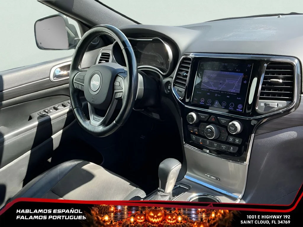 Used 2021 White Jeep Laredo X 4x2 image 12
