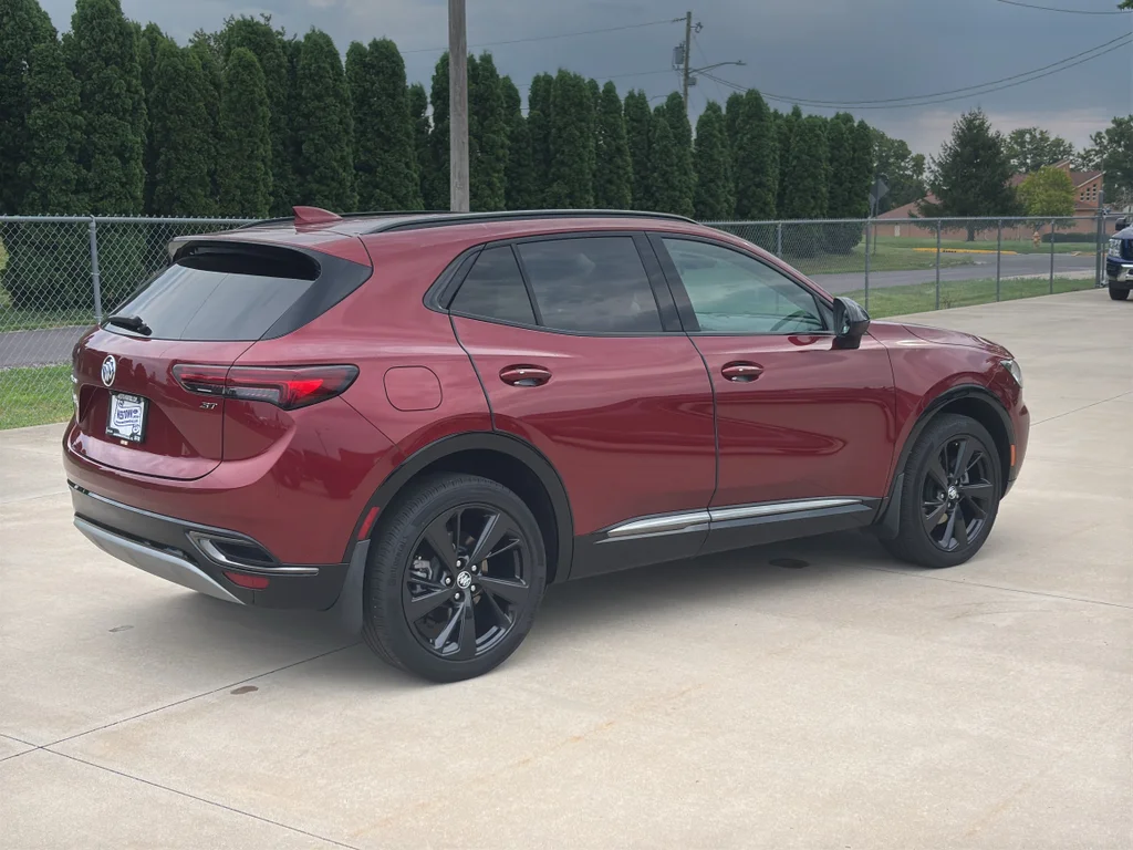 Used 2023 Cinnabar Metallic Buick Preferred image 3