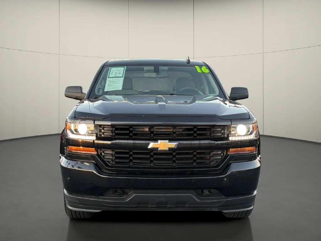 Used 2016 Black Chevrolet Custom image 2