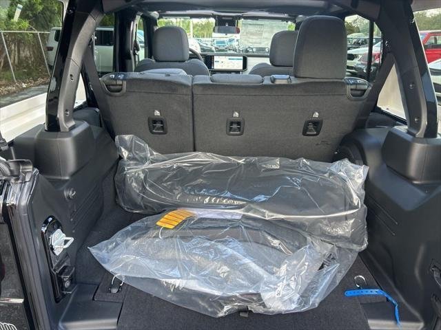 2025 Jeep Wrangler 4-Door Willys - Photo 29