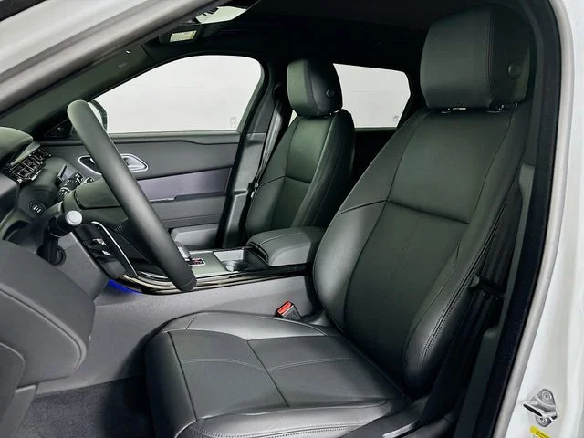 Certified Used 2026  Land Rover Dynamic SE image 22