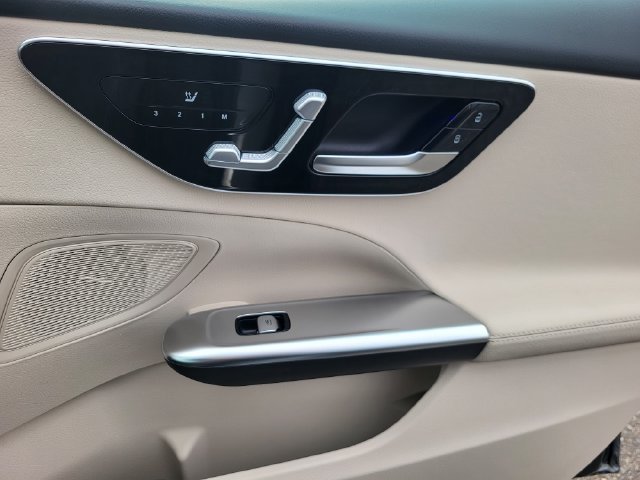 New 2027 Selenite Grey Metallic Mercedes-Benz C 300 image 15