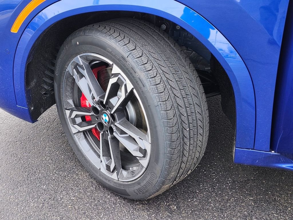 Used 2026 Blue BMW xDrive28i image 32
