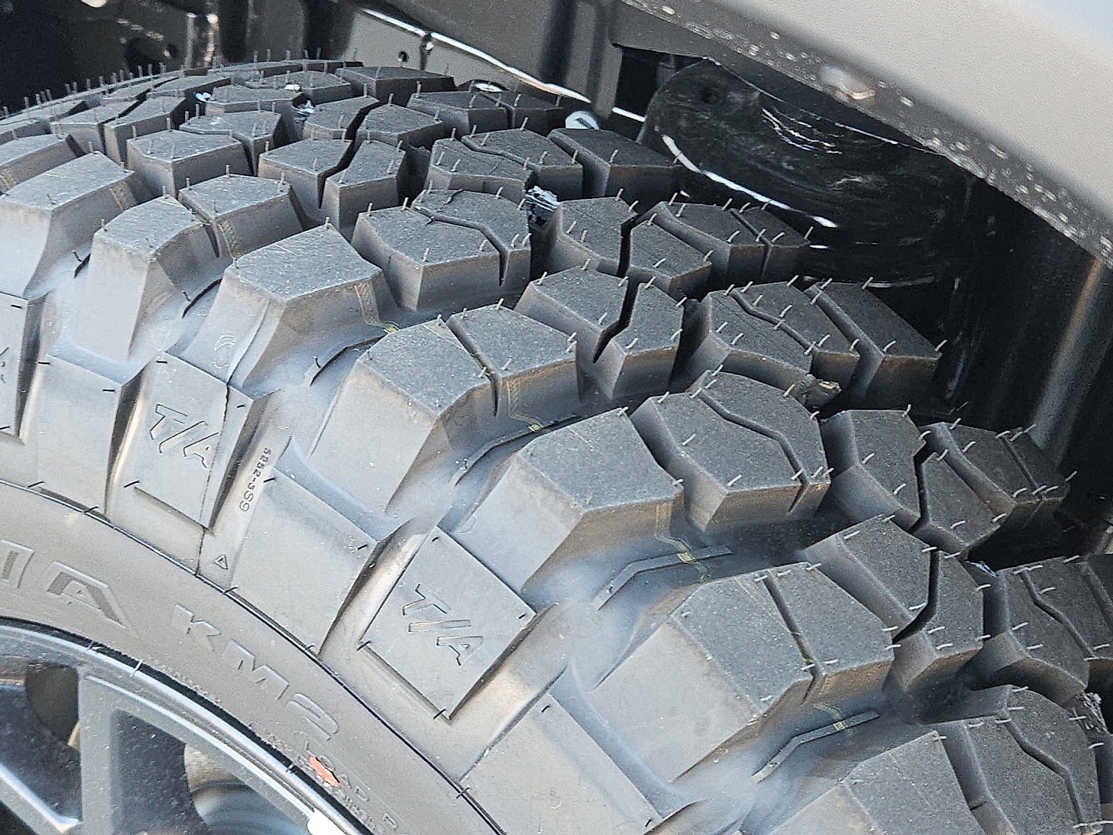 New 2025 Black Clear-Coat Exterior Paint Jeep Texas Trail image 7