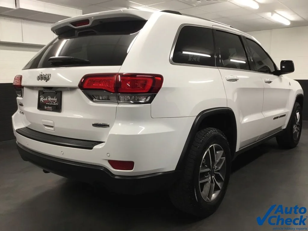Used 2020 White Jeep Altitude image 10
