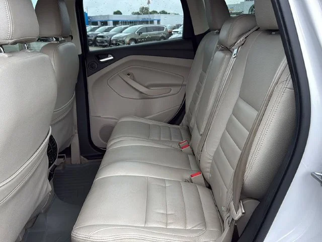 Used 2016 White Ford SE image 12