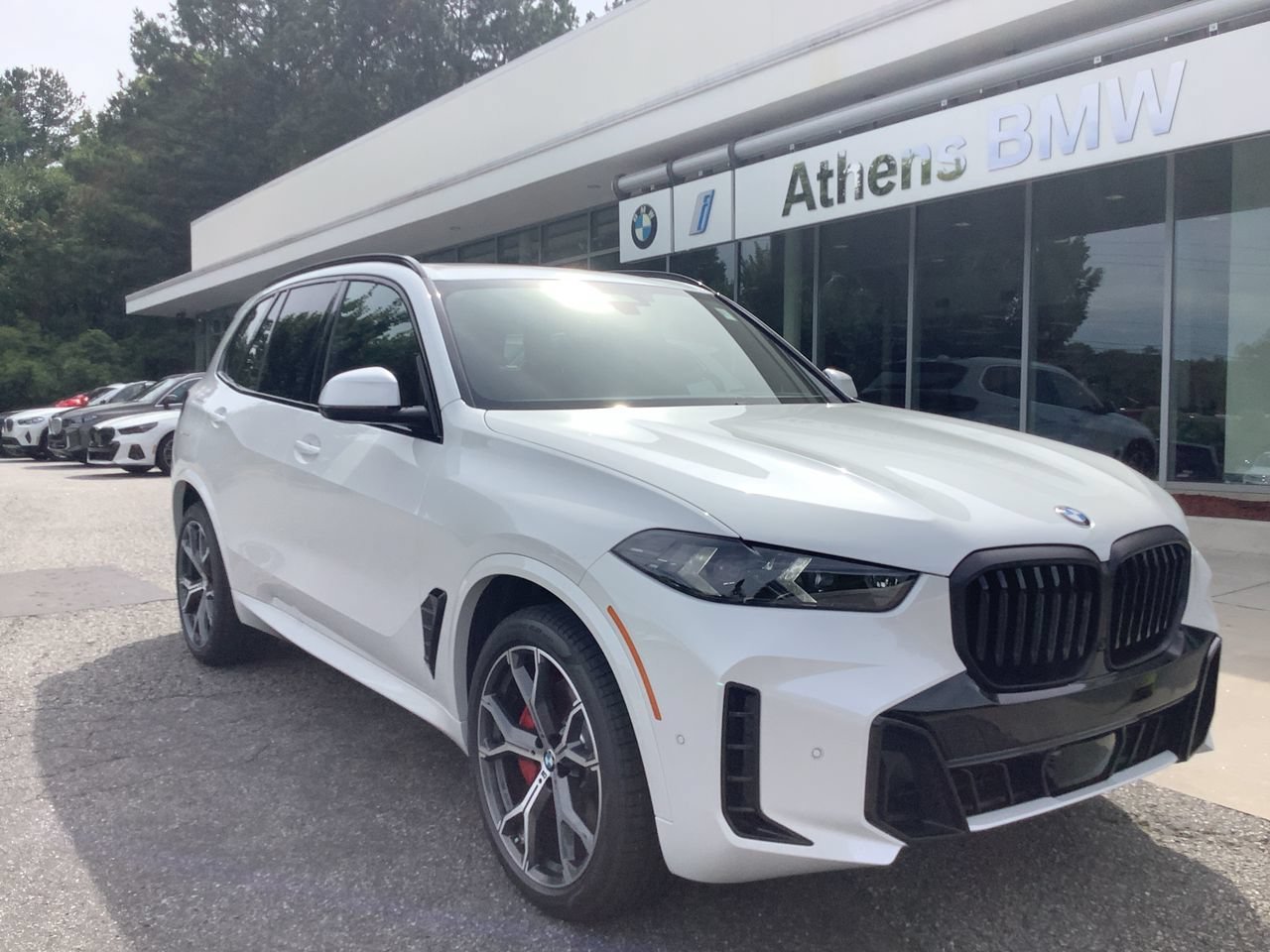 New 2026 Mineral White Metallic BMW sDrive40i image 1