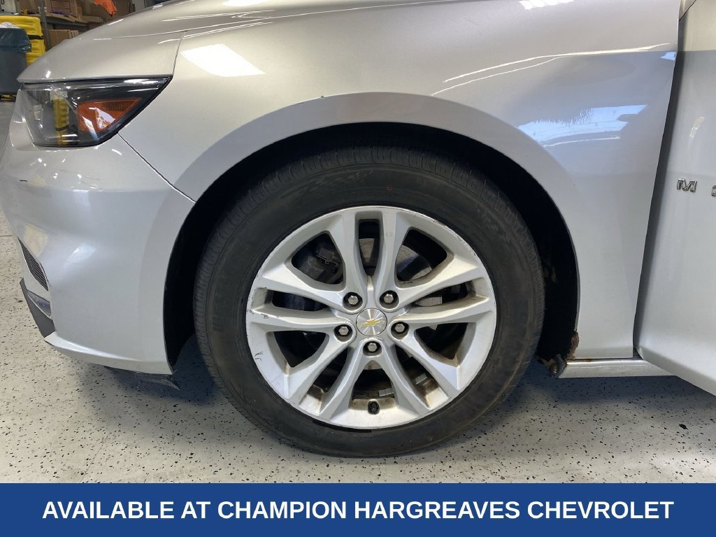 Used 2016 SILVER ICE METALLIC Chevrolet LT image 41