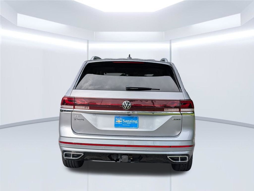Used 2025 Silver Volkswagen 2.0T SEL Premium R-Line image 5