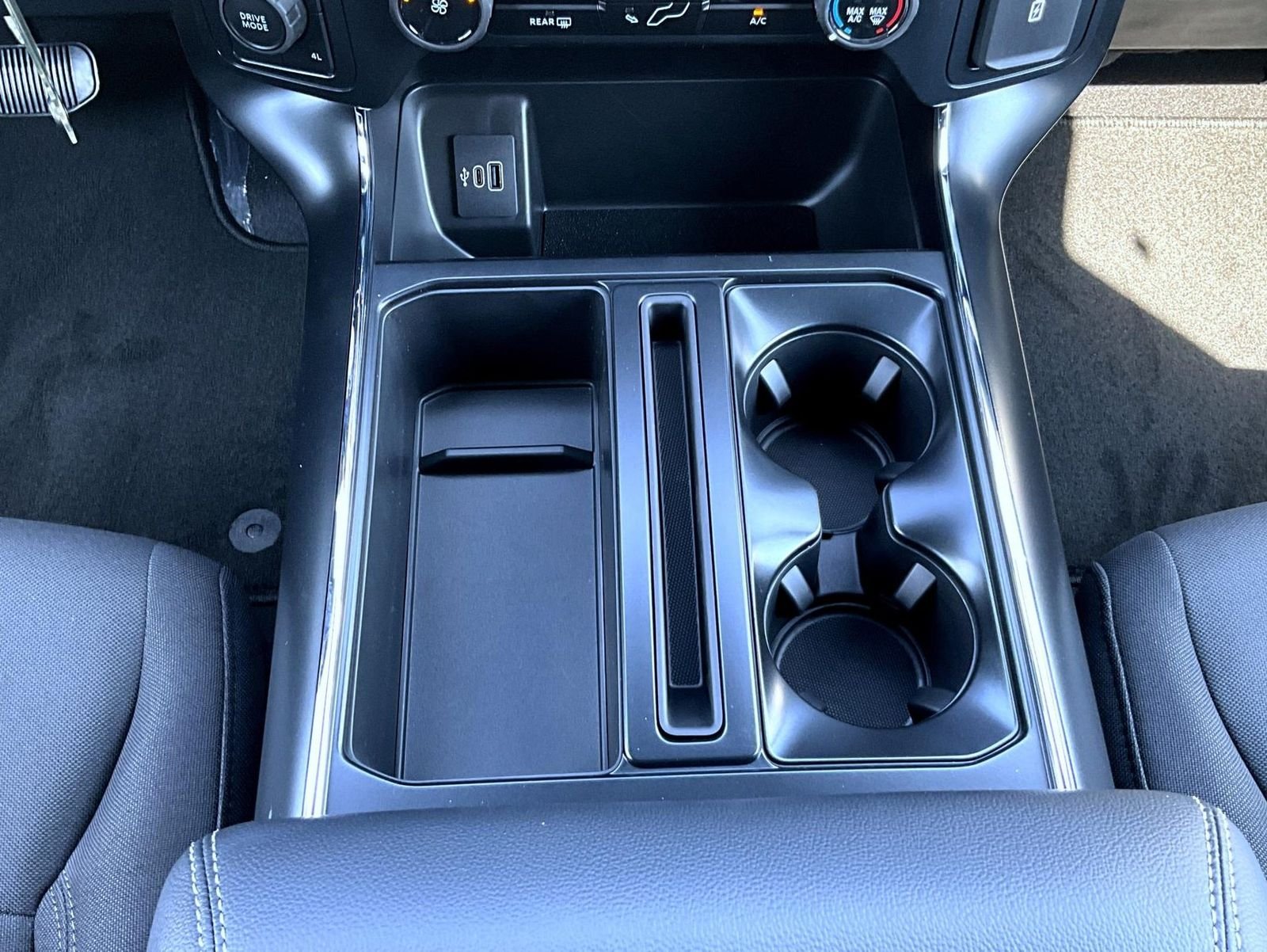 New 2026 Carbonized Gray Metallic Ford STX image 15