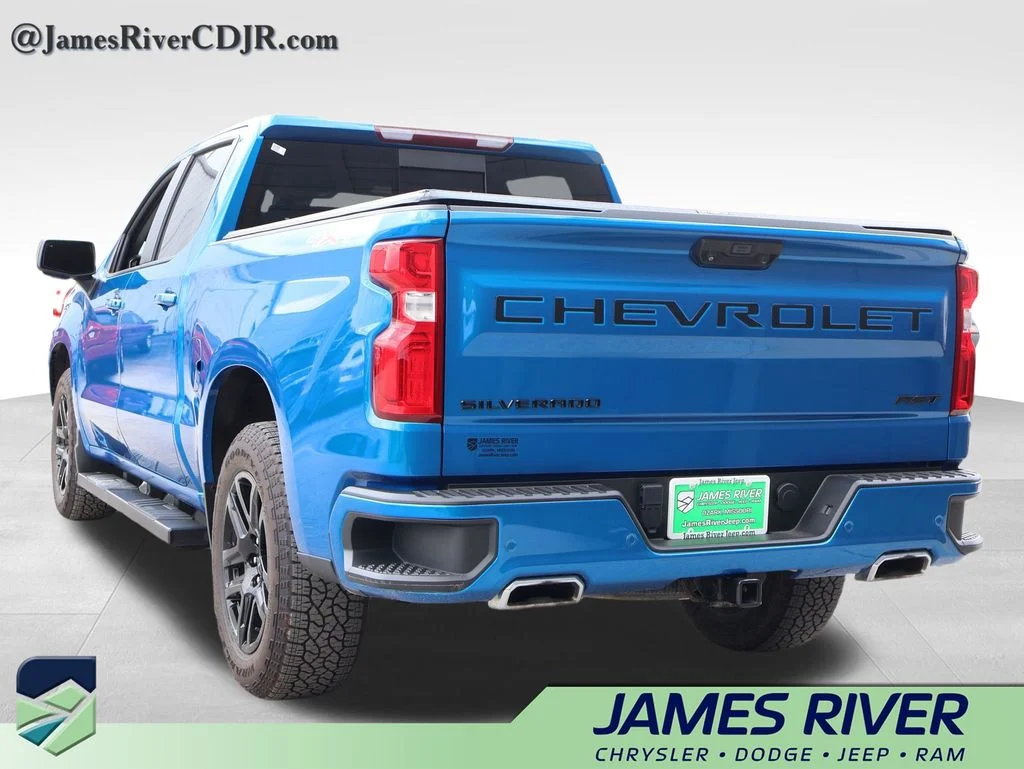 Used 2023 Blue Chevrolet RST image 3