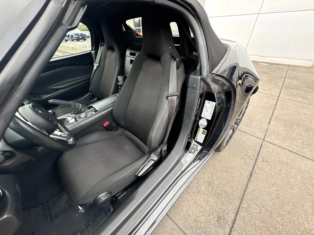 Used 2016 Black Mazda Club image 12