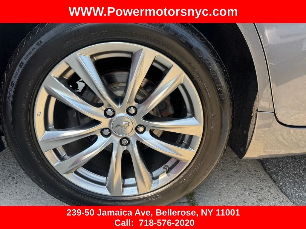 Used 2017 Gray INFINITI 3.7X image 18