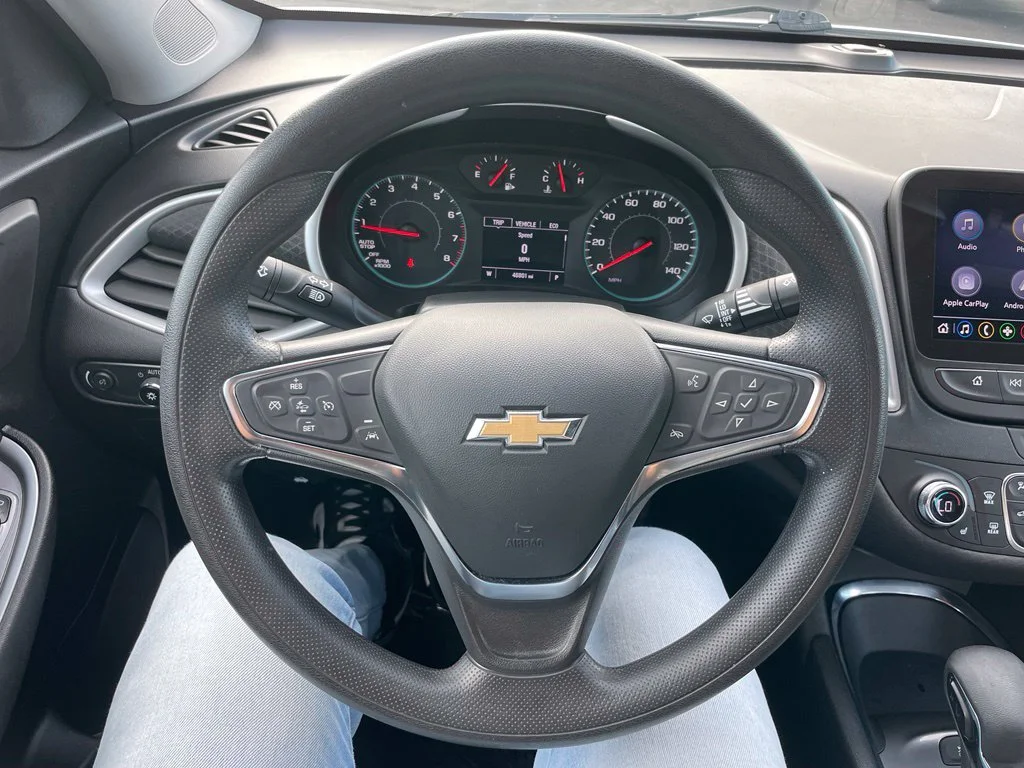 Used 2024 Summit White Chevrolet LT image 22