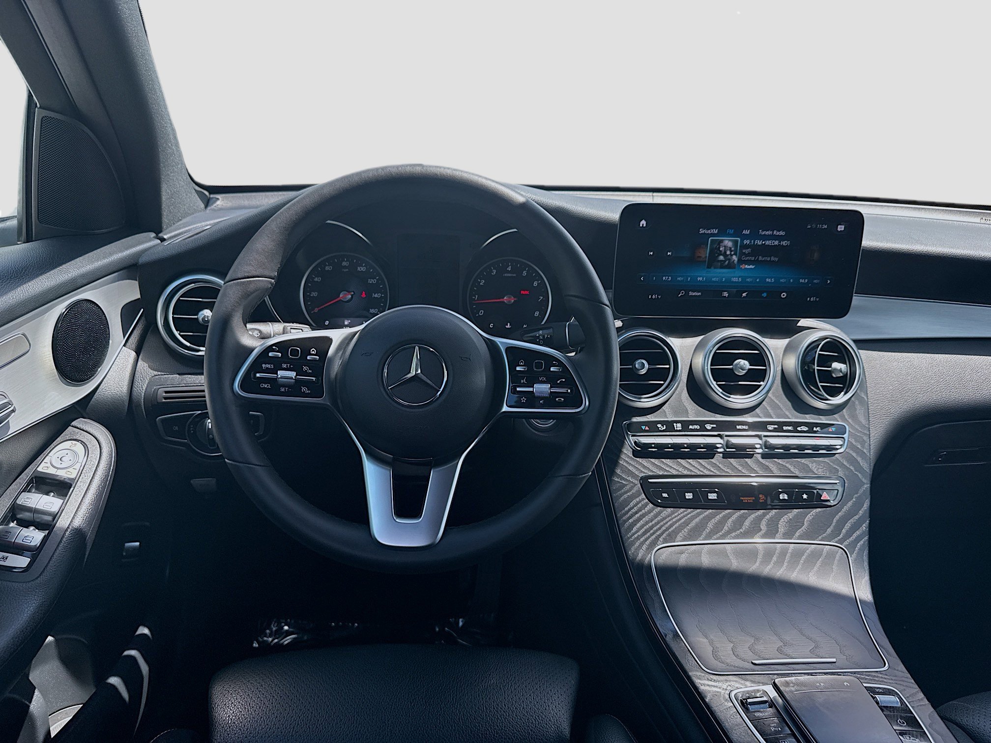 2022 Mercedes-Benz GLC GLC300 - Photo 20