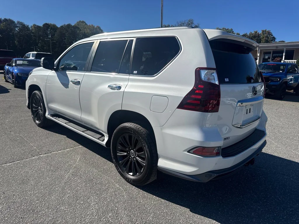 Used 2021 White Lexus 460 Luxury image 3