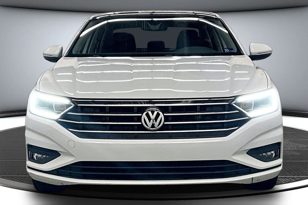 Used 2020 White Volkswagen SEL Premium image 2