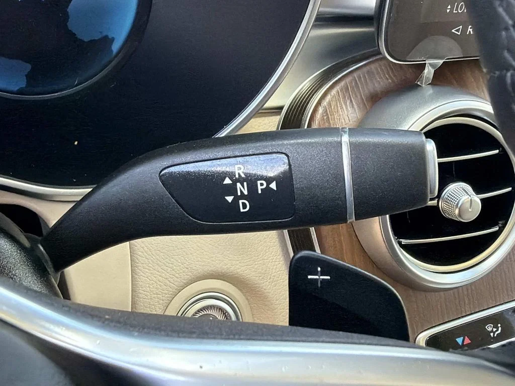 Used 2022 Black Mercedes-Benz 300 image 18