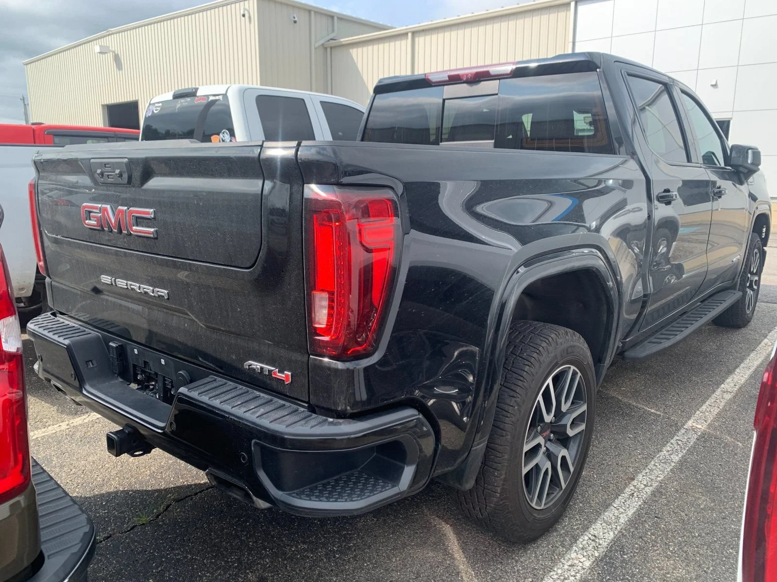 Used 2024 Onyx Black GMC AT4 image 2
