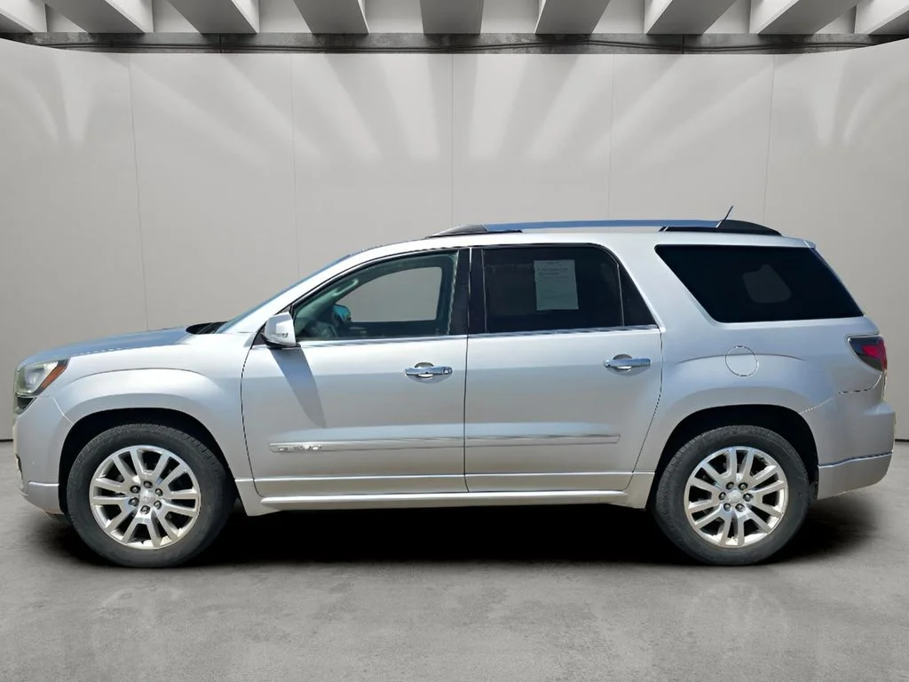 Used 2015 Quicksilver Metallic GMC Denali image 4